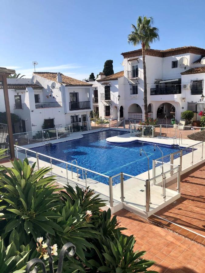 Nueva Nerja Pueblo Andaluz Casa Grafton Villa Exterior photo